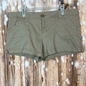 Wallflower Juniors' Dark Tan Brown Shorts